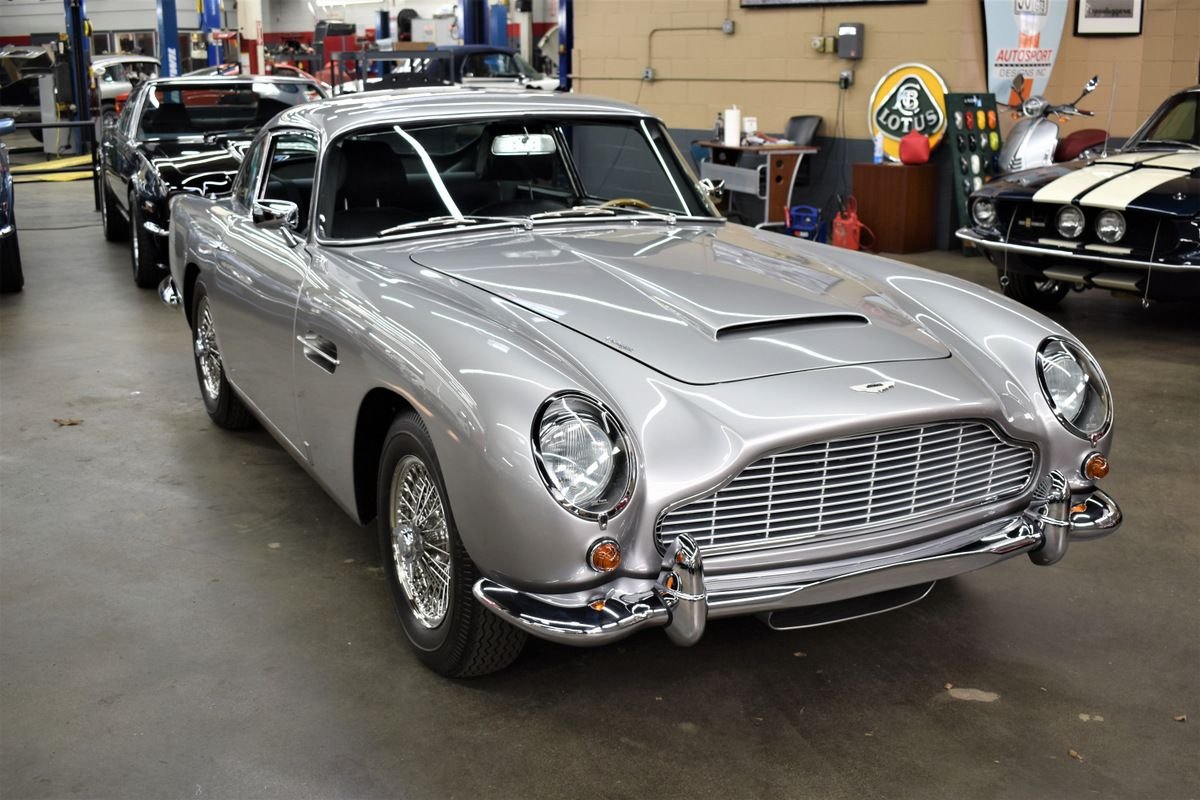 Aston Martin DB5